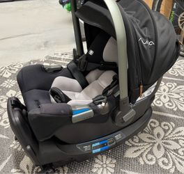 Nuna Pipa RX car seat with RELX base
