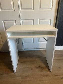 Desk/shelve
