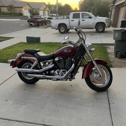 2000 Honda Shadow saber 1100