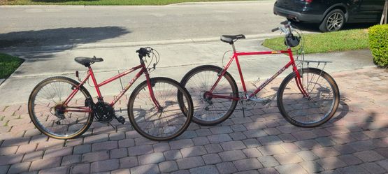 2 Vintage Bikes Diamond Back 1 Fully Restored His And Hers