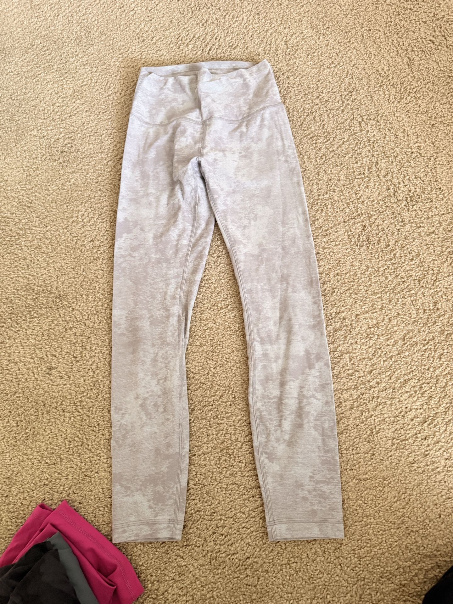 Lululemon Wunder Train Legging 25’ Size 6
