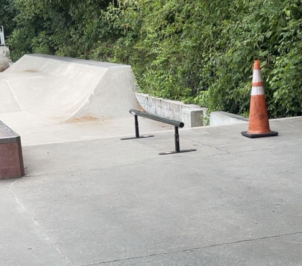 Element 6ft Round Rail