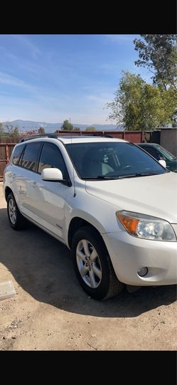Toyota 2008 134millas titulo linmpio