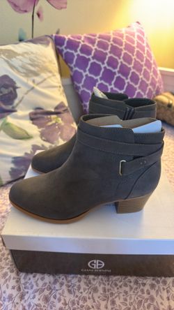 Giani Bernini booties size 7