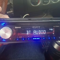 STEREO SONY CD AUX USB BLUETOOTH GOOD CONDICIÓN ABLO ESPAÑOL