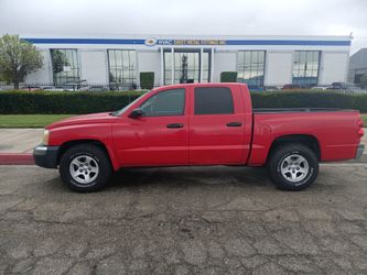 Dodge Dakota V6 Quad Cab. 