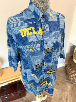 Reyn Spooner UCLA Bruins College Football Team Shirt Hawaiian Floral Polo Button Up Mens Size Medium Palm Trees
