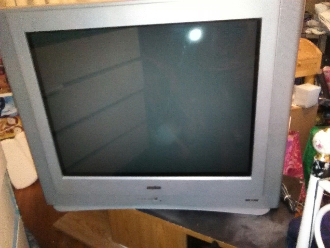 Sanyo 36" CRT TV with Stand