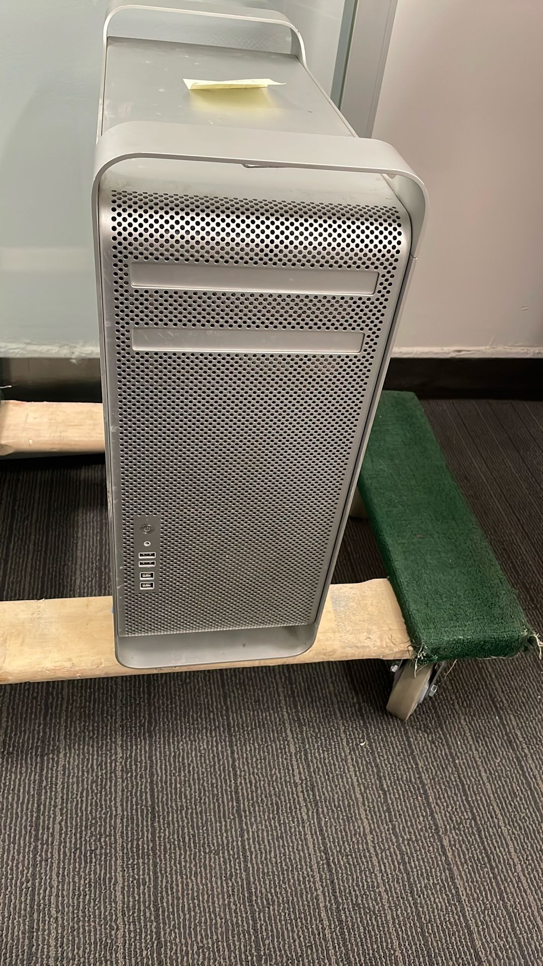 Apple Mac Pro Server(Early 2009)