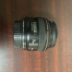 Canon EF 28mm f/1.8 USM Wide Angle Lens for Canon EF Mount Auto & Manual Focus