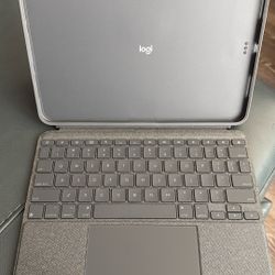 Logitech iPad Keyboard