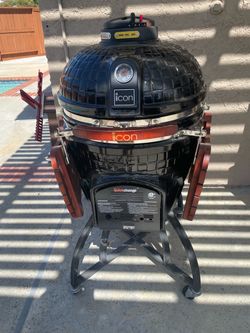 Icon Kamado Charcoal Grill 400 Series 22”
