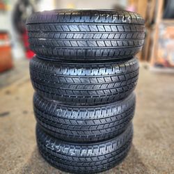 235/65/17 Advanta HTR800 X4 Used Like New