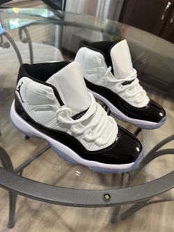 Jordan 11 Concord 