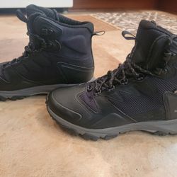 NEW The North Face Ultra XC GORE-TEX Hiking Boots - Women 7.5