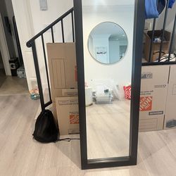 Stand up floor mirror