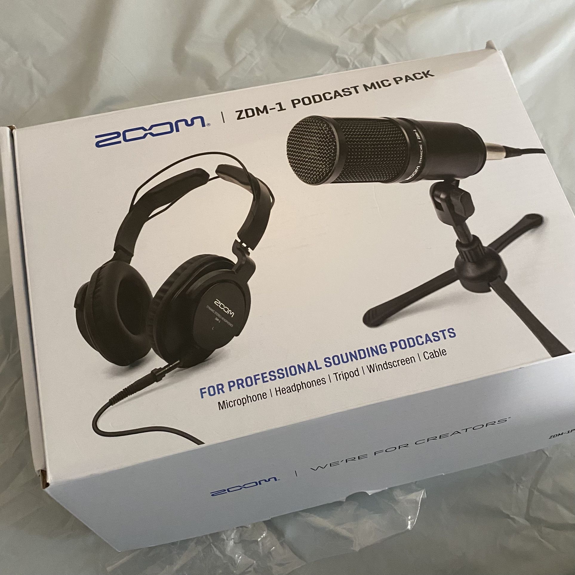 Zoom ZDM-1 Microphone And Headphones