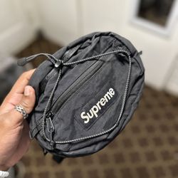 Supreme Waist bag FW20
