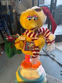 Vintage Animated Christmas Big Bird