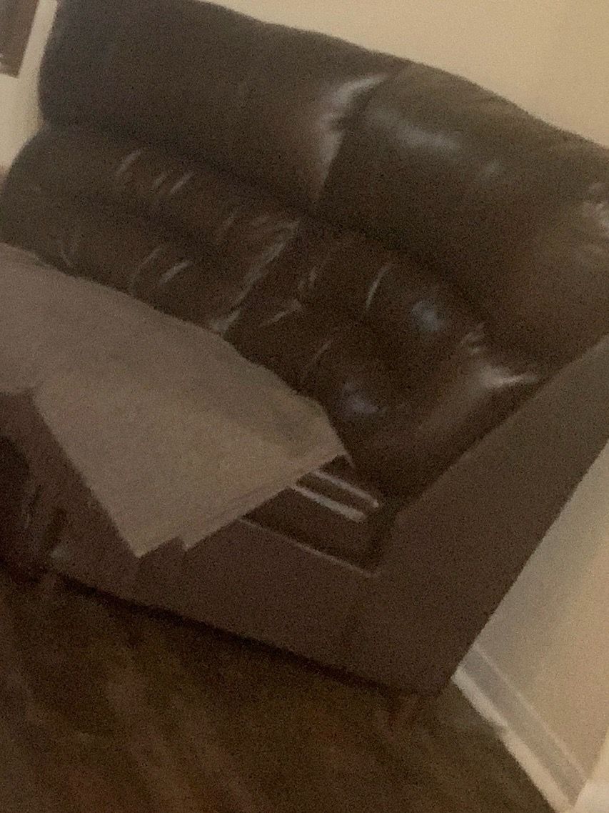 1 Sofa pc. Connects 2 sectional