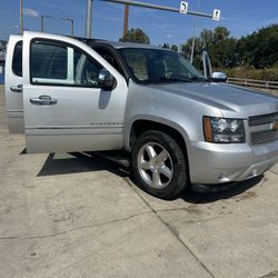 2014 Chevrolet Suburban