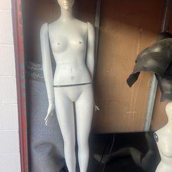 Mannequins