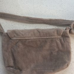 Past auction: Brown suede Chanel messenger bag style purse