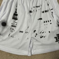NEW Medium Eric Emmanuel Shorts 10$ Deal