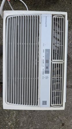 Frigidaire 8,000 BTU window air conditioner
