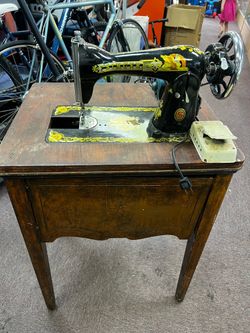 Singer Sewing Machine