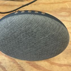 heyday Round Bluetooth Speaker Portable AWSP6 Black