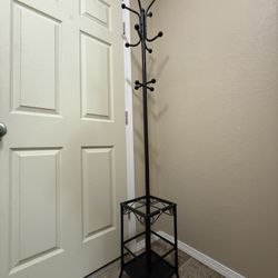 Stylish Black Metal Coat Rack with Umbrella Stand – Excellent Condition!