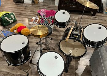 Children’s Drum Set