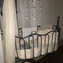 Rocking Cradle & Changing Table w/pad