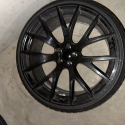 Hellcat Reps 22 Inch Wheels