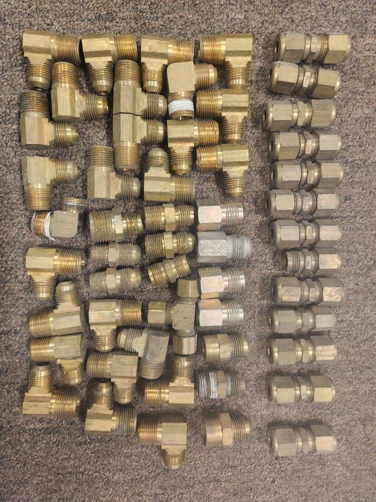 50+ Brass 3/8" Gas Pipe Fittings