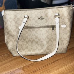 Coach New York Lady’s Bag