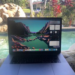 MacBook Pro 15 Touch Bar Space Gray 2016 2.8GHz i7 16GB 1TB Flash Storage!- READ