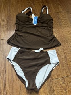 New CUPSHE Woman Swimsuit ( 2 Pieces) Size M