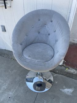 Swivel Chair 
