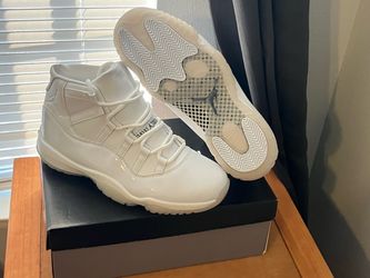 Jordan 11 CDG White