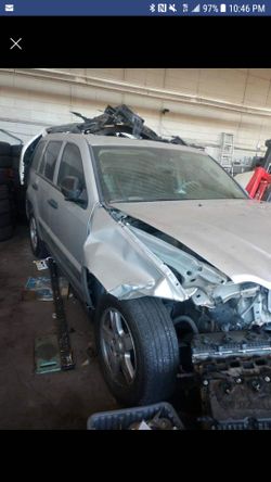 2006 jeep grand Cherokee Laredo parts