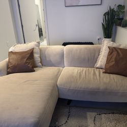 Cream L-Shape Section With Chaise (Left)