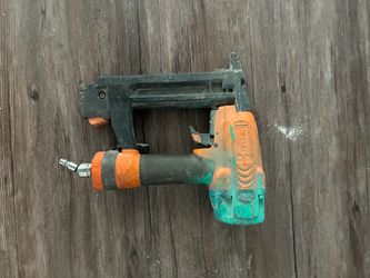 Air staple gun
