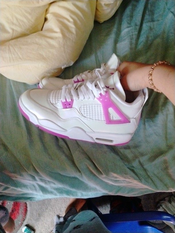 Jordan 4s 