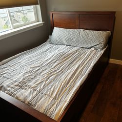 Solid Wood  Double Sized Bed With Pulll Out Drawers And twin Trundle
