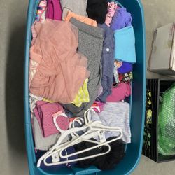 F R E E : Toddler 3-5 Clothing And Shoes 