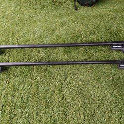 YAKIMA Adjustable Roof Rack, Grab Rail