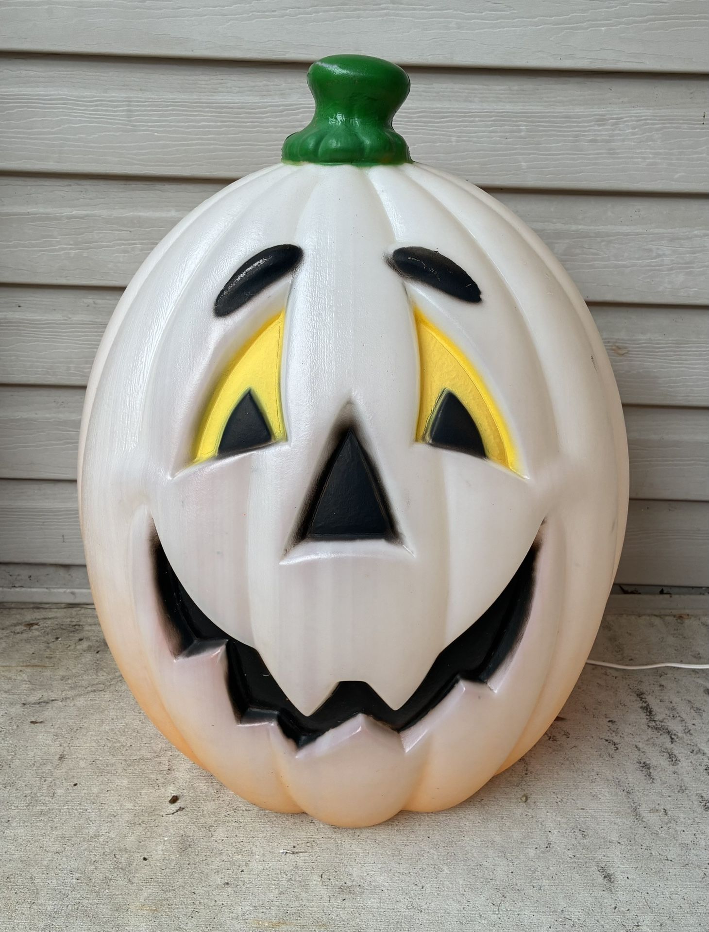 Vintage Pumpkin Blow Mold Halloween Jack O’ Lantern with Light 🎃   $