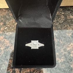 Ladies White Gold Diamond Ring - Size 7